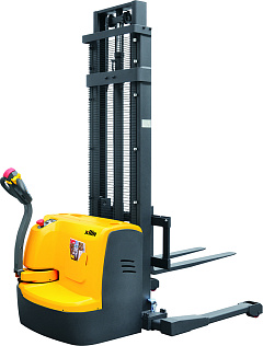 Штабелер самоходный 1,5 т 5,0 м XILIN CTDR15-III  24/200 В/Ач раздвижные вилы и опоры